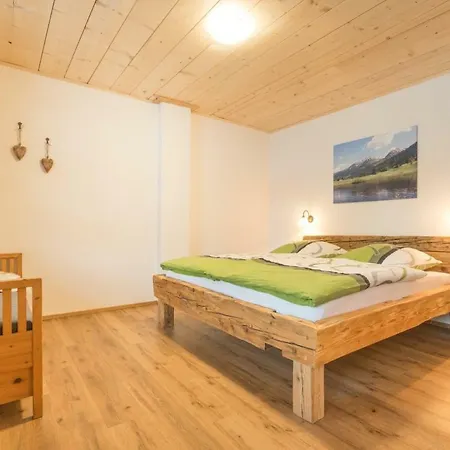 Panorama Apartment *
